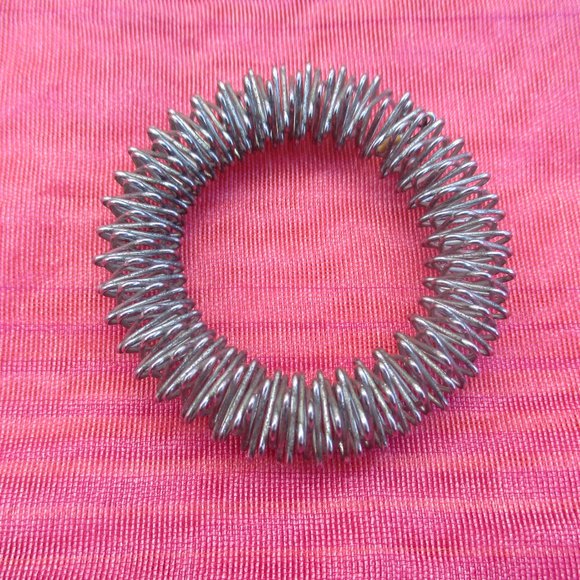 Acupressure ring for reflex point , hand and finger - Picture 3 of 8